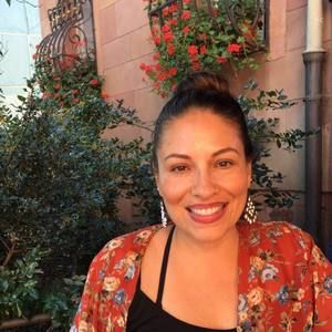 Meet your Posher, Adriana